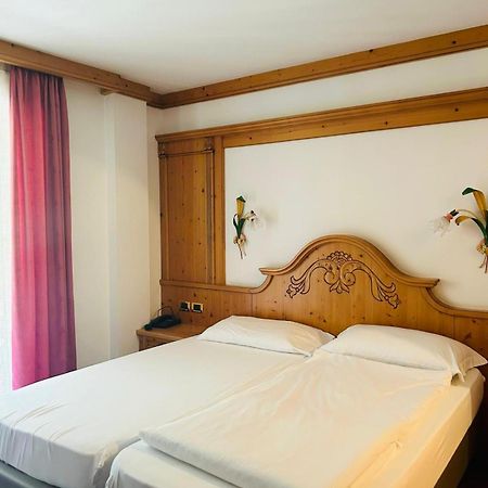 Hotel El Ciasel à Canazei Extérieur photo